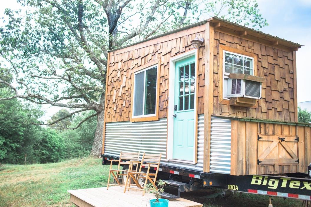 Tiny House Cottage Tiny Farm on wheels movable Office Loft  for your property
