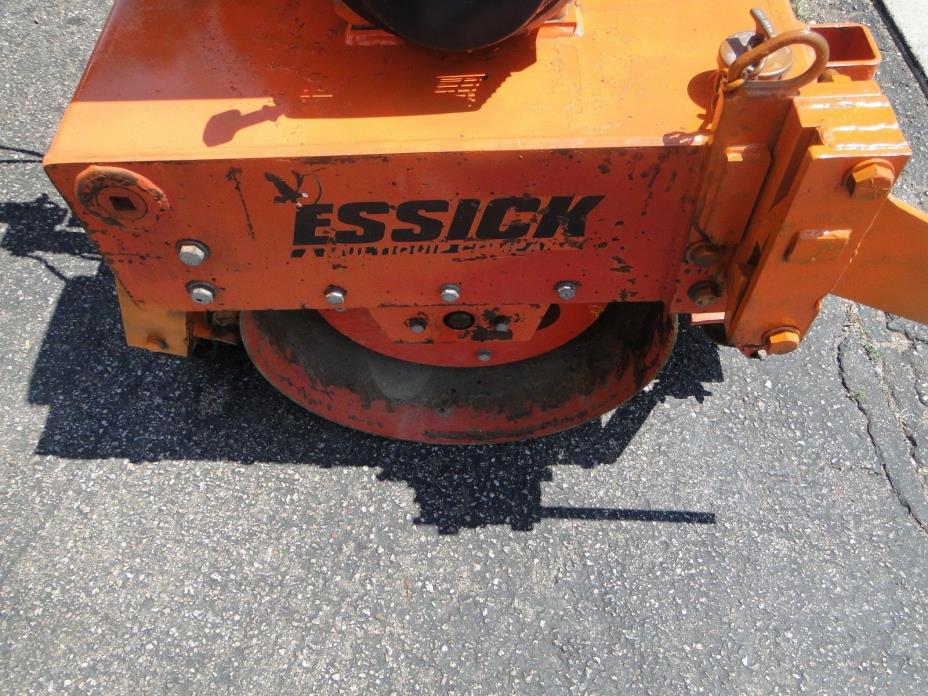 ESSICK WALK BEHIND ASPHALT ROLLER RUNS GOOD 30 roller shaker