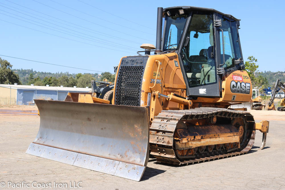 2012 CASE 750L LT CRAWLER DOZER 3000HRS CAB HEAT/AC PAT BLADE RIPPER NEW ENGINE