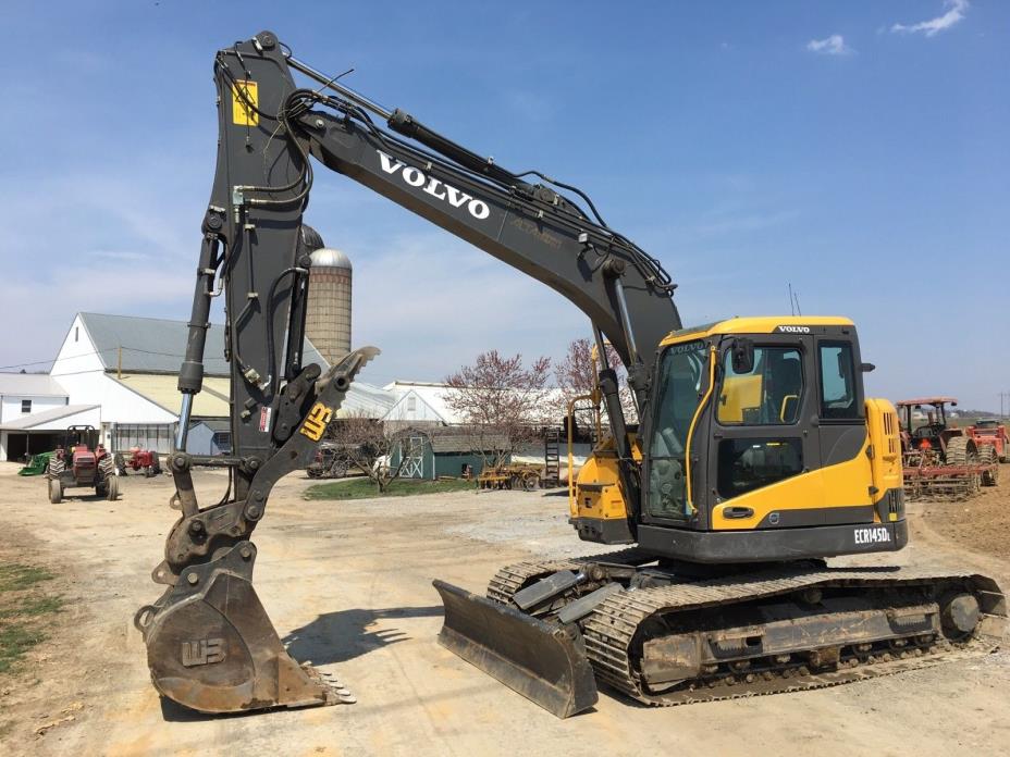 2014 Volvo ECR145DL Excavator 2200 hours. Hydraulic Thumb