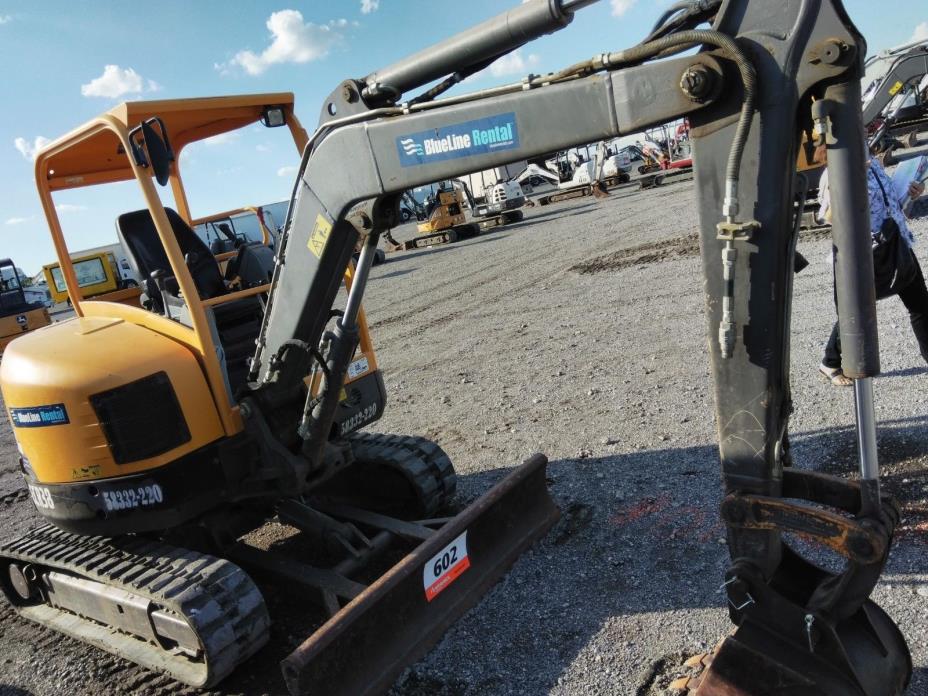 2012 Volvo ECR38 mini excavator