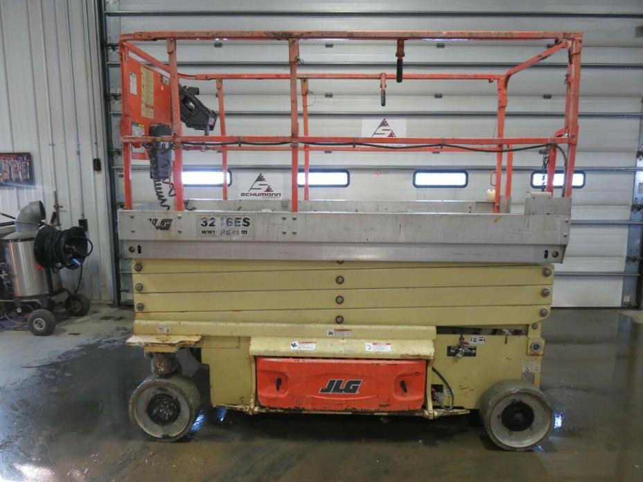 2011 JLG 3246ES 32' Electric Scissor Lift Aerial Manlift Platform genie Iowa