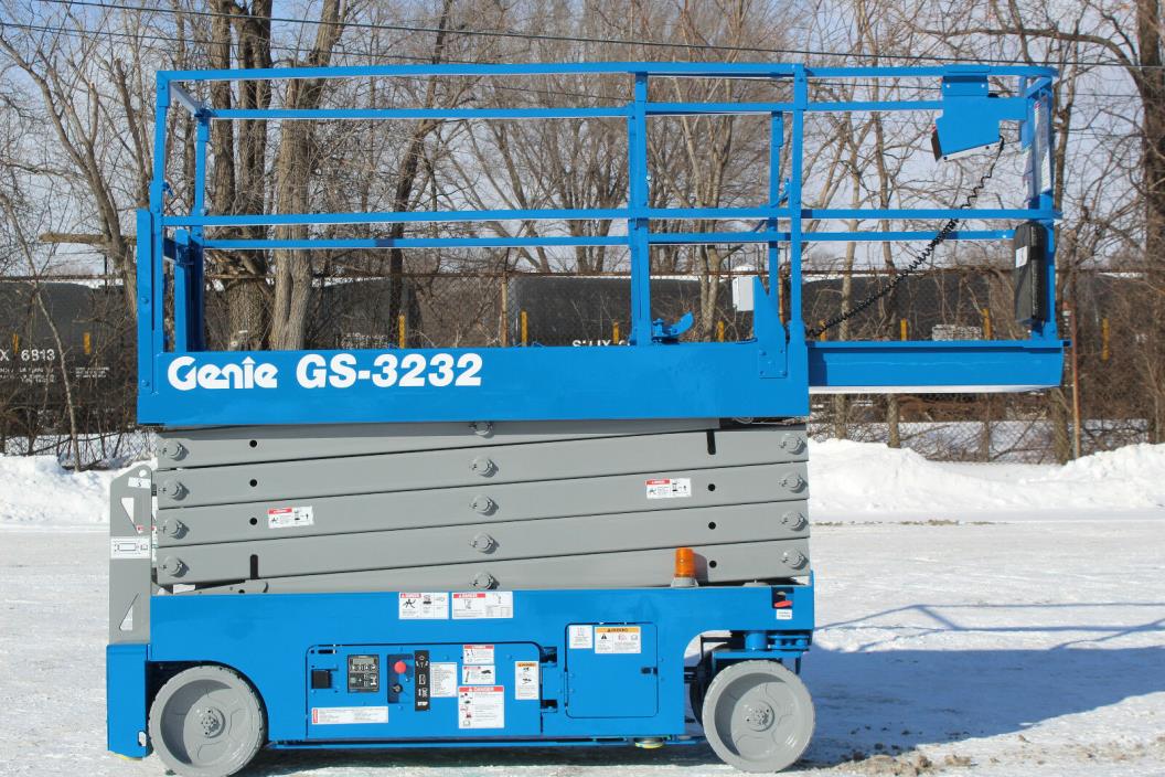 2012 GENIE GS-3232 ELECTRIC REFURBISHED SCISSOR LIFT BOOM LIFT GENIE AERIAL LIFT