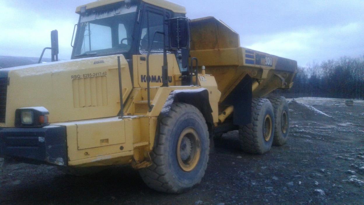 Rock dump truck