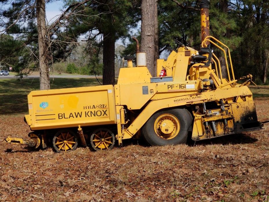 Blaw Knox Asfault Paver- Serial Number: 16126-02 (2001 with only 3,078 hours)