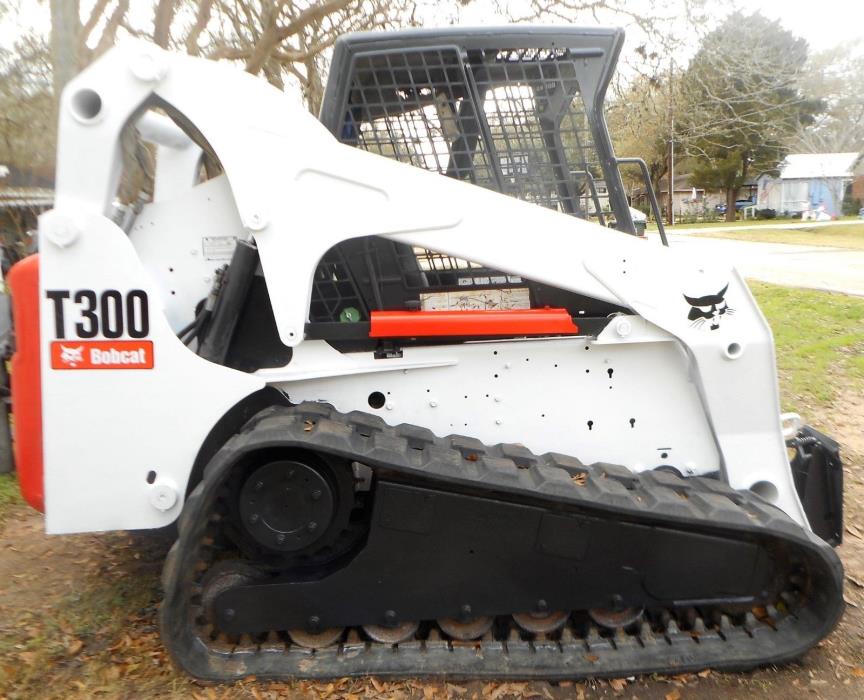 2008 Bobcat T300 Skid Steer with Tracks 2672 Hours 81 hp Good Condition
