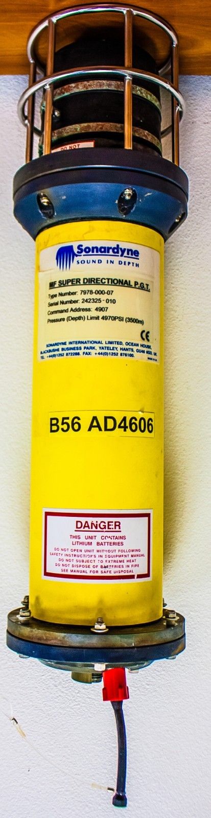 Sonardyne Programmable Generic Transponder Super Directional Transponder Tank