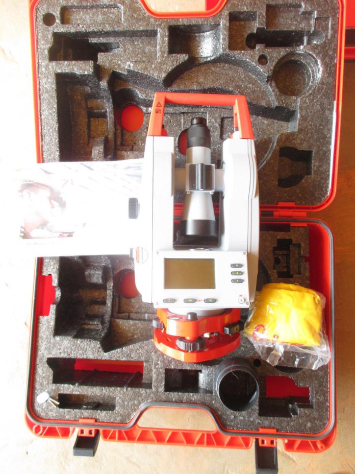 Leica Geosystems T110 Theodolite With Case and Manual