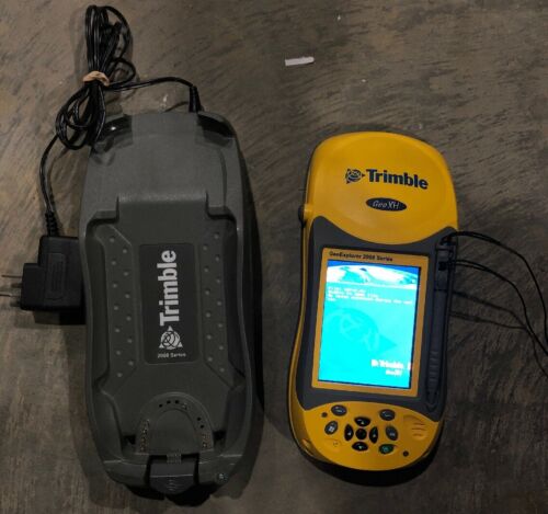 Trimble Geo XH 2008 Series GNSS GPS Data Collector w/ Charger Base And Adapter