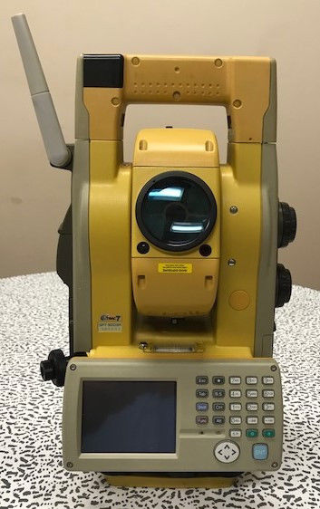Topcon GPT9003A Total Station with FC200 data collector and RC-3R remote control