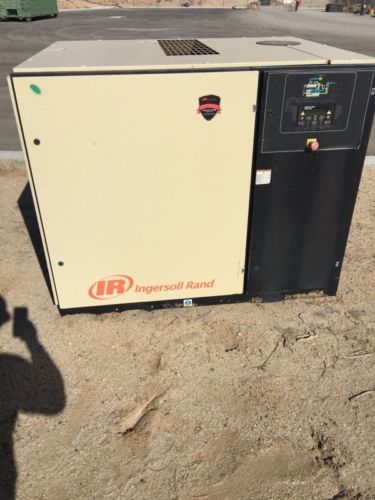 INGERSOLL RAND SSR UP6-40-125 AIR COMPRESSOR  08182010005