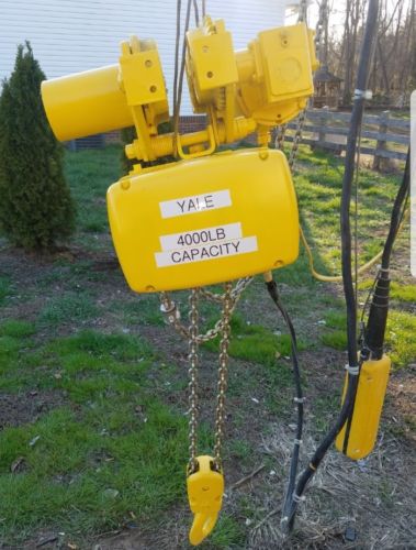 YALE 2 TON ELECTRIC CHAIN HOIST WITH MOTORIZED TROLLEY