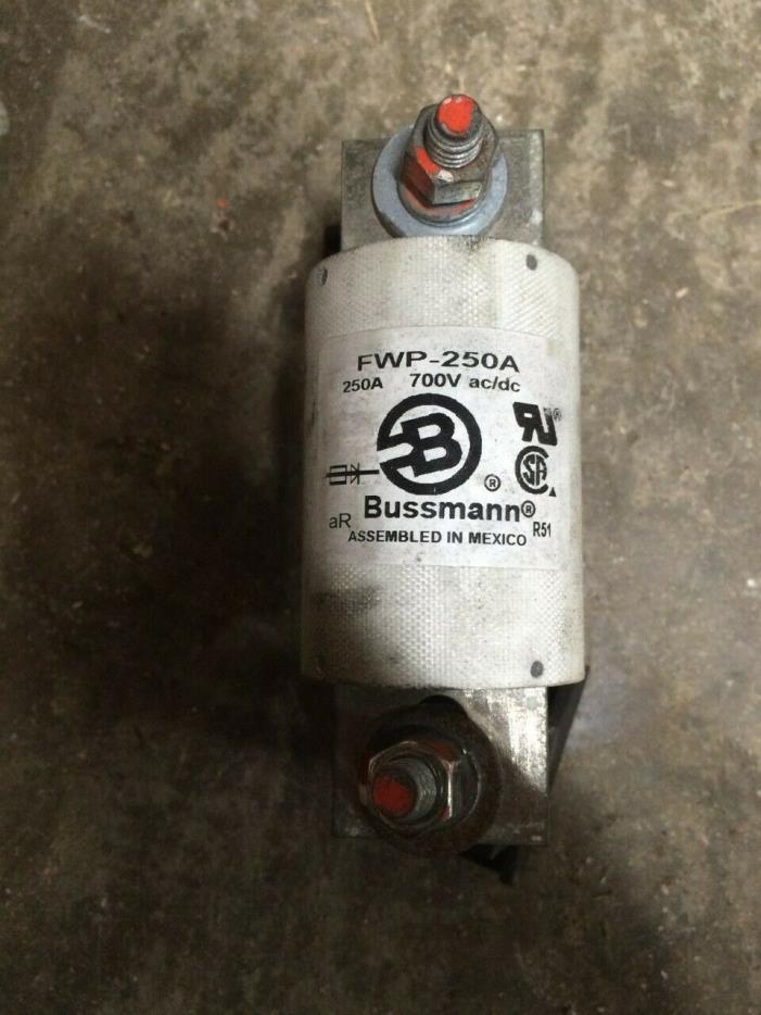 Bussmann FWP-250A Semiconductor Fuse 250 Amp 700V with modular stud mount