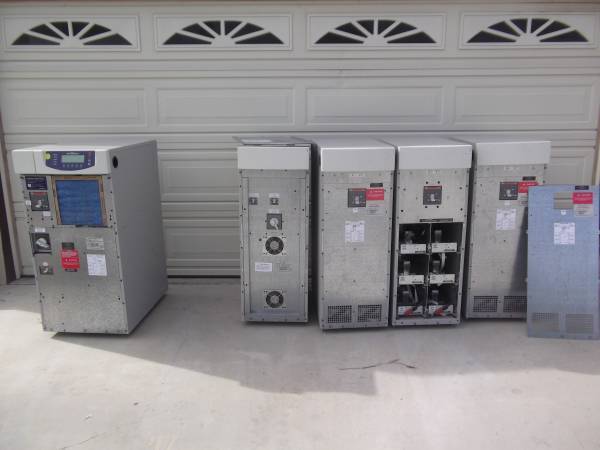 EATON POWERWARE 9330 Uninterruptible power supply UPS and BATTERY CABINETS