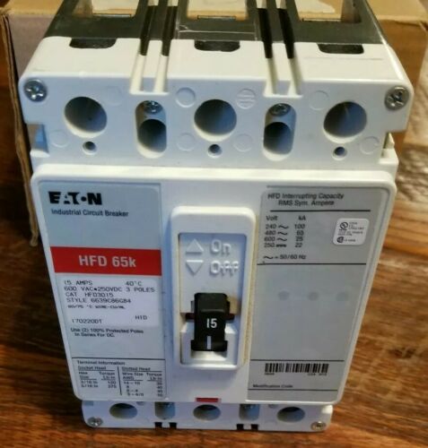 Eaton HFD3015 Industrial Circuit Breaker 3 Poles 15A 600VAC