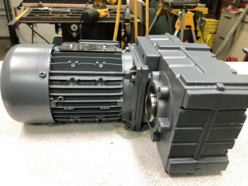 Lenze Motor GFL04-2M SCR 071C32 with Gearbox EN60034