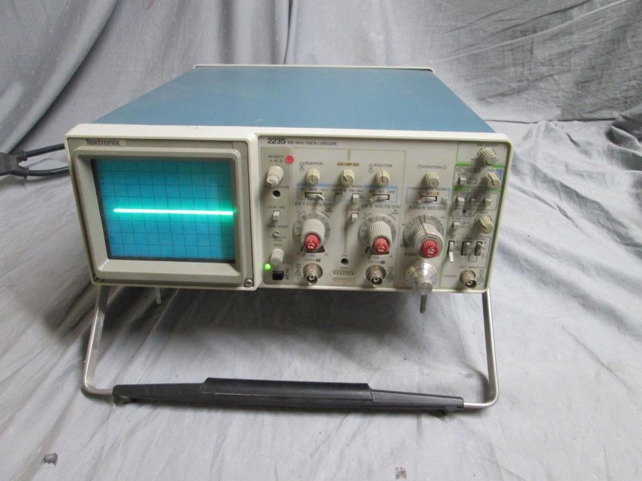 Tektronix 2235 100 MHz 2-Channel Analog Oscilloscope