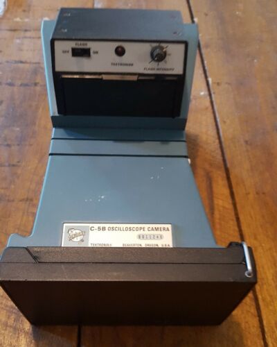 TEKTRONIX C-5B OSCILLOSCOPE CAMERA Polaroid