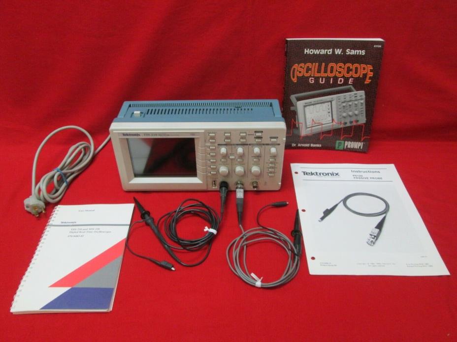 Tektronix TDS210 60MHz 1 GS/s Digital Oscilloscope with 2 probes and manuals