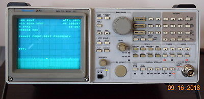 Tektronix 2711 Spectrum Analyzer for parts or repair