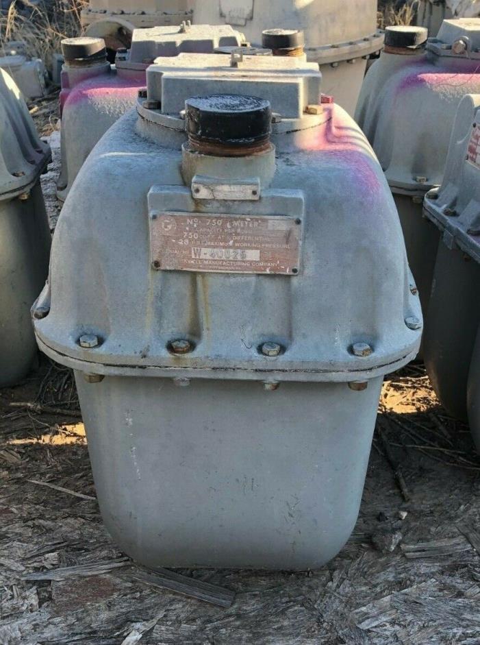 Used R-750 Natural gas meter, 20 psi case, 10'  (as is)