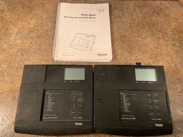 (2) Thermo Orion 420A pH Meters Basic pH/mV/ORP Benchtop Lab 420A+ w/ Manual