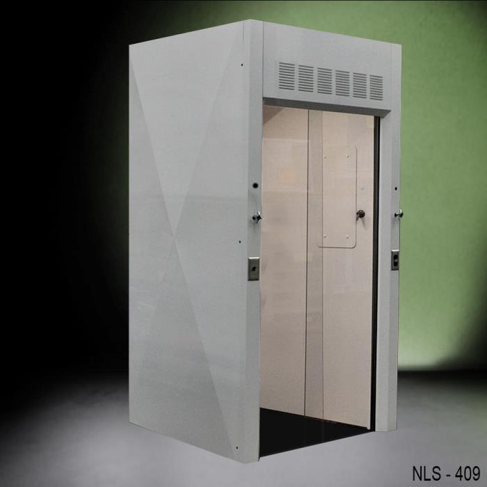 4 Ft Deep Walk In / Floor Mount Laboratory Fume Hood W/ Side Sash, Outlet, Light