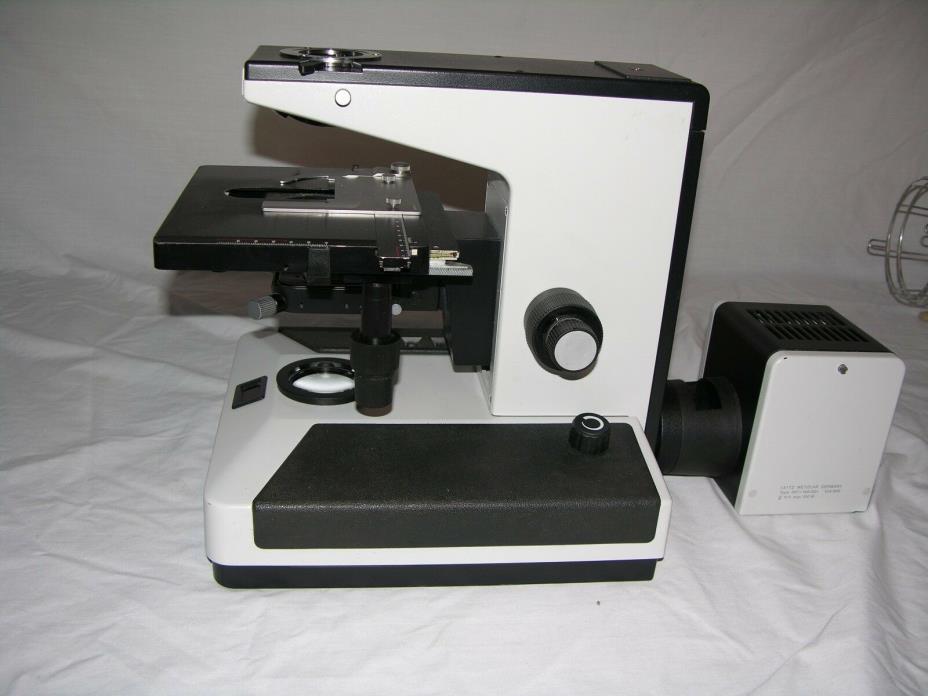 Wild Leitz Diaplan stand