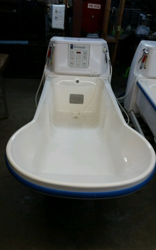 ARJO-CENTURY SERENADE HYDROSOUND THERAPEUTIC PATIENT BATHTUB ARA212001