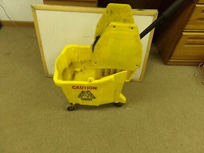 Rubbermaid 7575 Commercial yellow Mop Bucket with ringer *FREE SHIPPING*