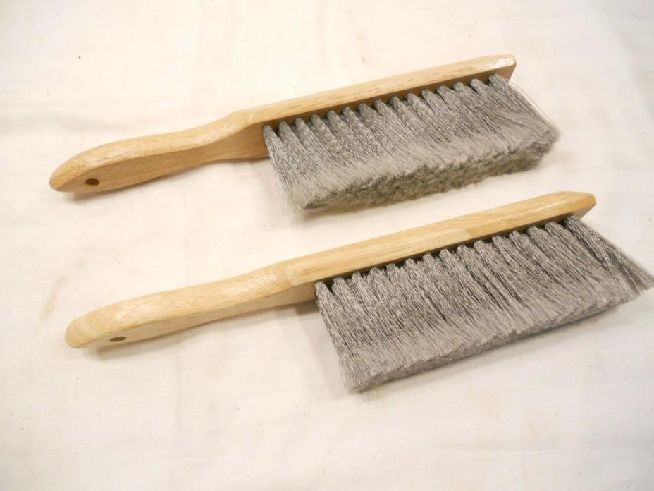 P1072 BENCH BRUSH, LOT OF TWO