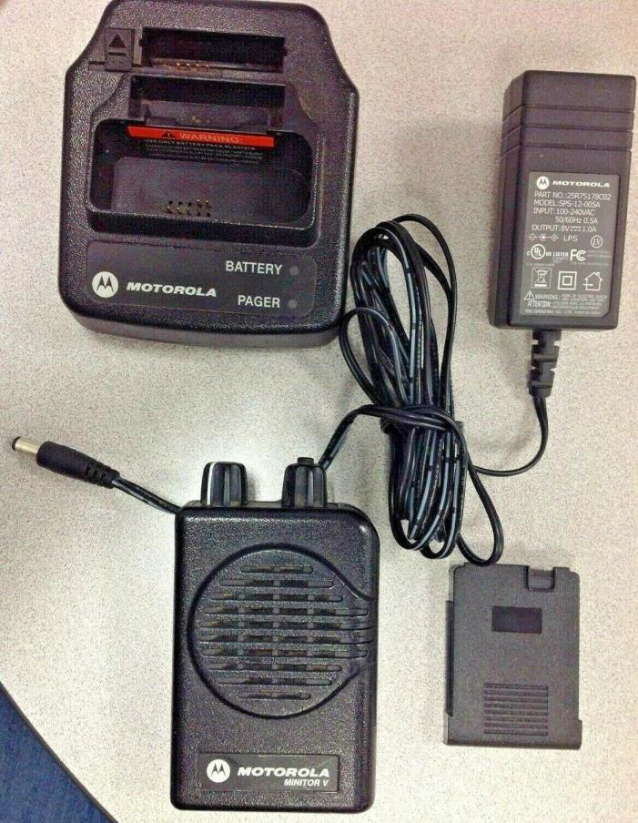 Motorola Minitor 5 Pager, VHF, 2 CH, SV, Charger, New Battery, Pager Tested A+