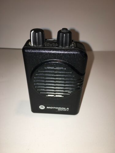 MOTOROLA MINITOR V 5 UHF BAND PAGER 453-462 MHz 2-FREQUENCY STORED VOICE