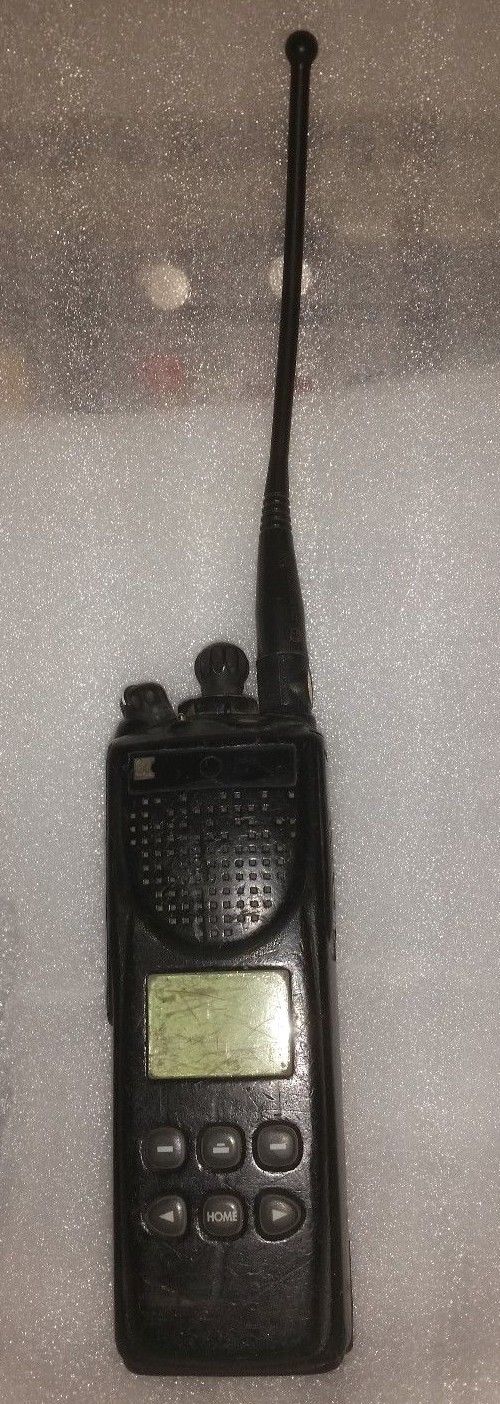 Motorola Radio Model # H09UCF9PW7BN  Parts Or Repair Only