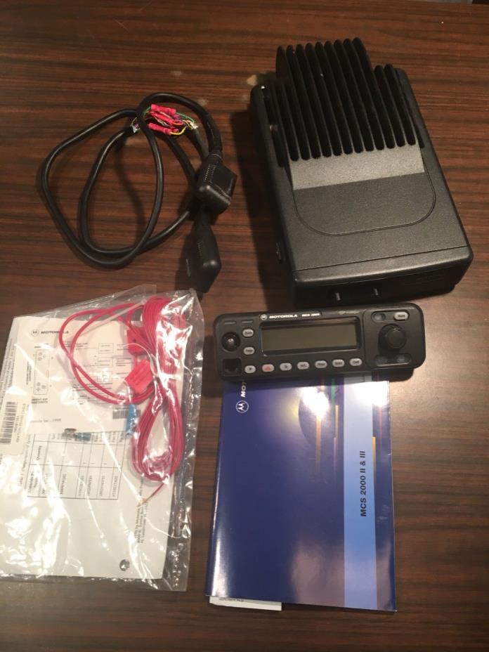 Motorola MCS2000 UHF Mobile Radio w/Control Head, Cable & Ignition Sense Cable