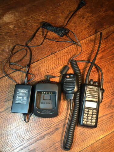 KENWOOD NX-210 k2 VHF Nexedge Digtal Portable DTMF Radio [BNSF] Read Desrip