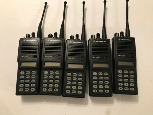 Lot Of 5 Motorola MT2000 UFH 403-470mhz H01RDH9AA7AN Handheld Radios