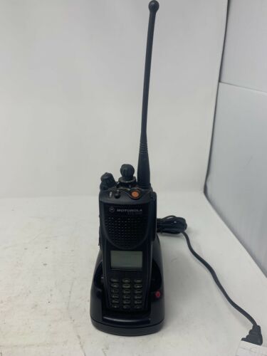 Motorola XTS 3000 III 800MHz Radio H09UCH9PW7BN WPLN4114AR Charger Lot C