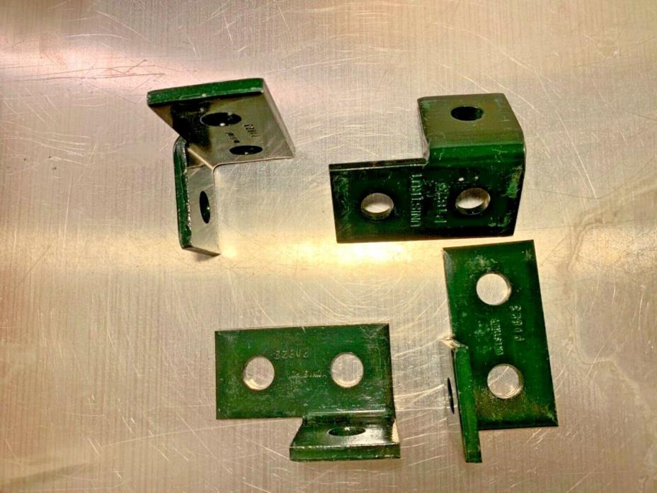 Unistrut (P1823) 3-Hole right hand bracket fitting (4pcs) Green