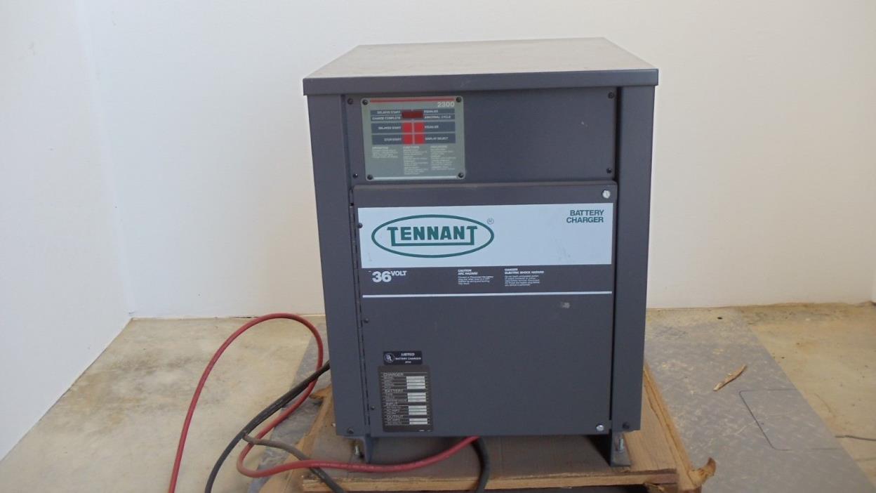TENNANT 2300 36V BATTERY CHARGER 65768-18M380B23XF NEW