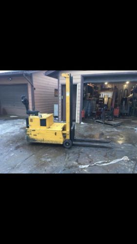 Big Joe Walk Behind Fork Lift Forklift Pallet jack