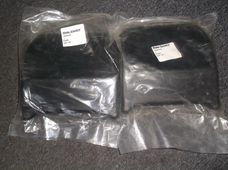 Hyster Mud Guard Set HY2069008 Forklift