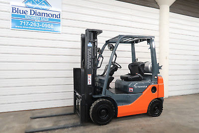 2013' Toyota 8FGU18, 3,500# Pneumatic Tire Forklift, Dual Fuel, 3 Stage, S/S