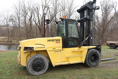 Hyster H360HD, 36,000# Pneumatic Tire Forklift, Diesel Sideshift Fork Positioner