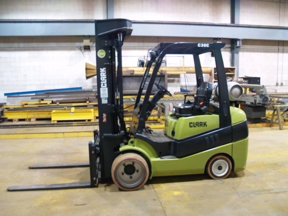 2017 Clark C30CL Quad Mast Forklift with only 88 hours
