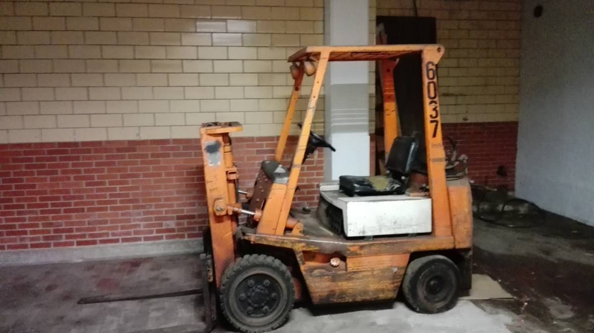 Toyota Dual Fuel Outdoor/Indoor Propane Gasoline Forklift