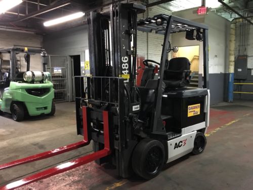 2015 Nissan 4000 Lb Electric Forklift with Side Shift and Triple Mast