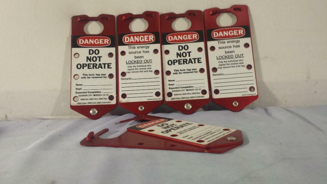 5 Brady-6596 Red Labeled Lockout Hasp DANGER DO NOT OPERATE