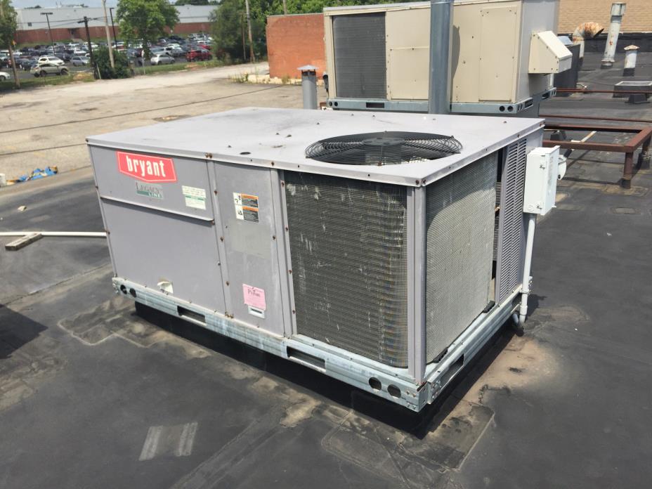 Bryant 580J 3 Ton Rooftop Heating/Cooling Unit 2010 Model