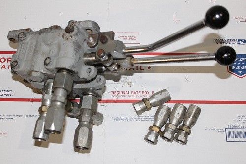 NEW Vickers DIRECTIONAL CONTROL VALVE DL 21 307162 With Levers Fittings 330804